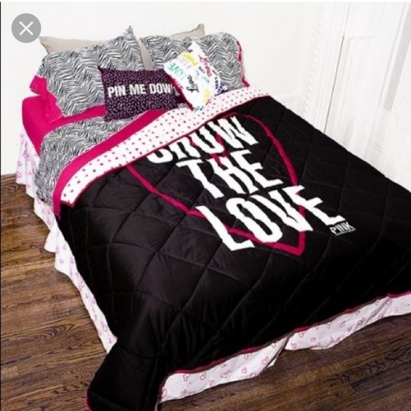 PINK Victoria's Secret Bedding Vspink Show The Love Reversible Fq